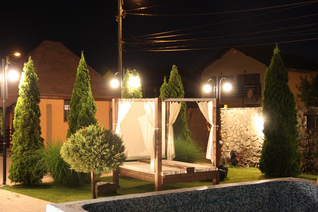 Rixo'S Guesthouse Circea Exterior foto