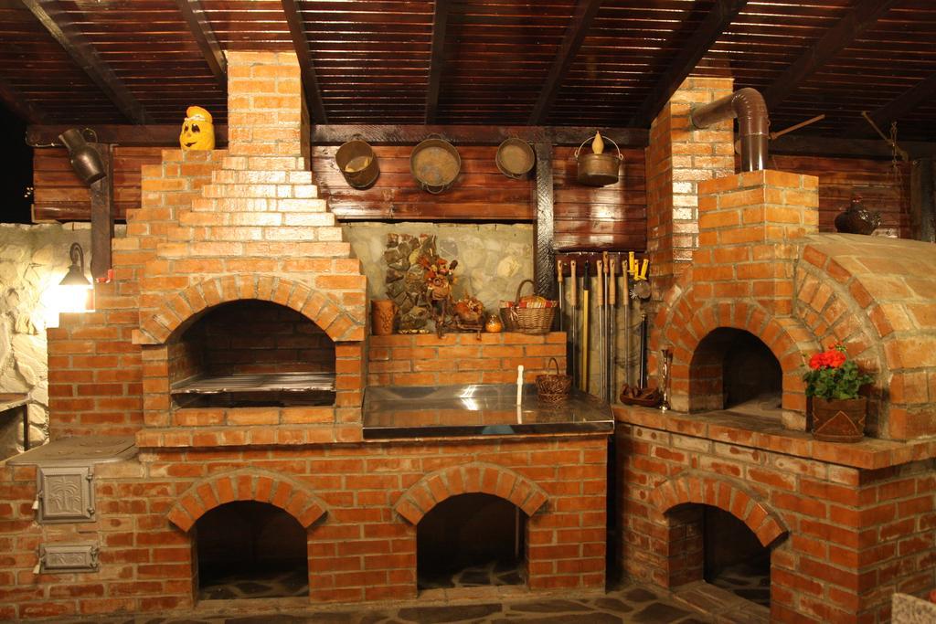 Rixo'S Guesthouse Circea Exterior foto
