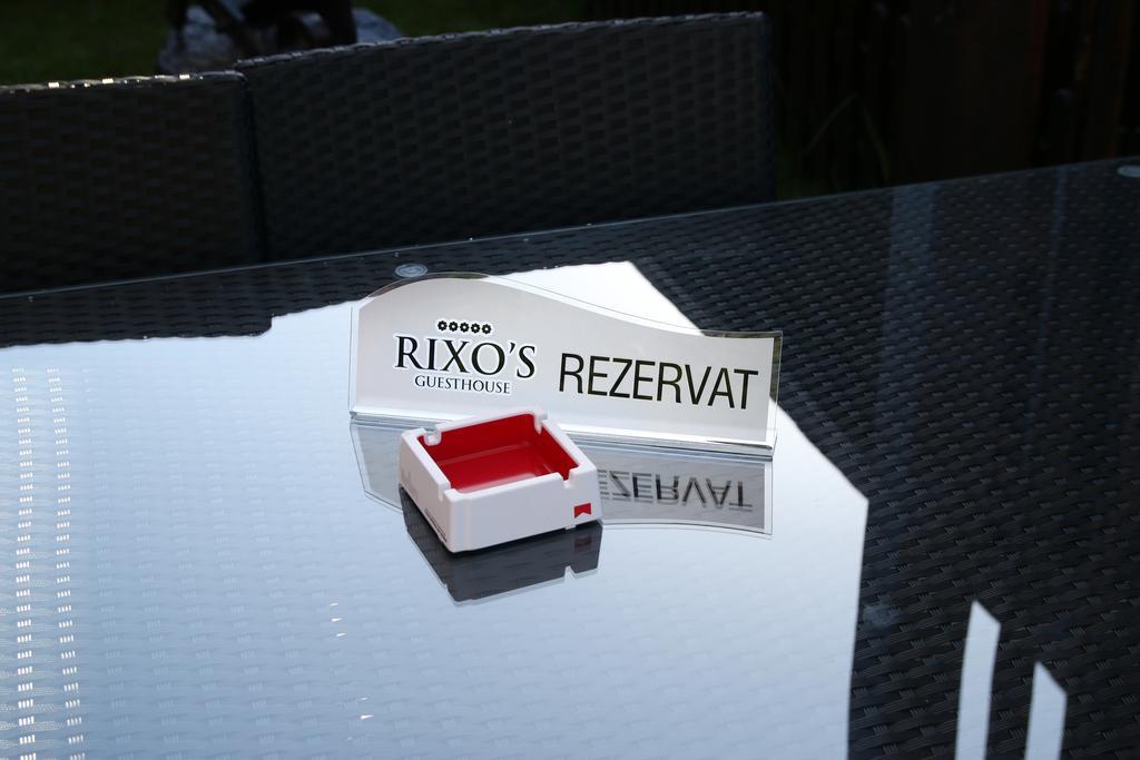 Rixo'S Guesthouse Circea Exterior foto
