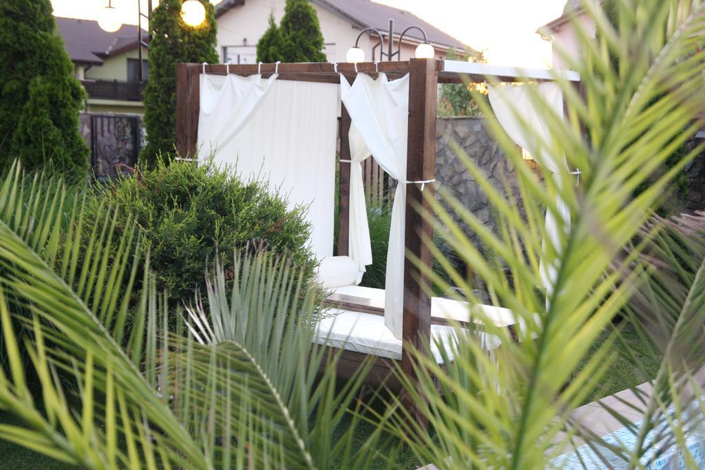 Rixo'S Guesthouse Circea Exterior foto